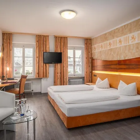 Passauer Wolf Отель